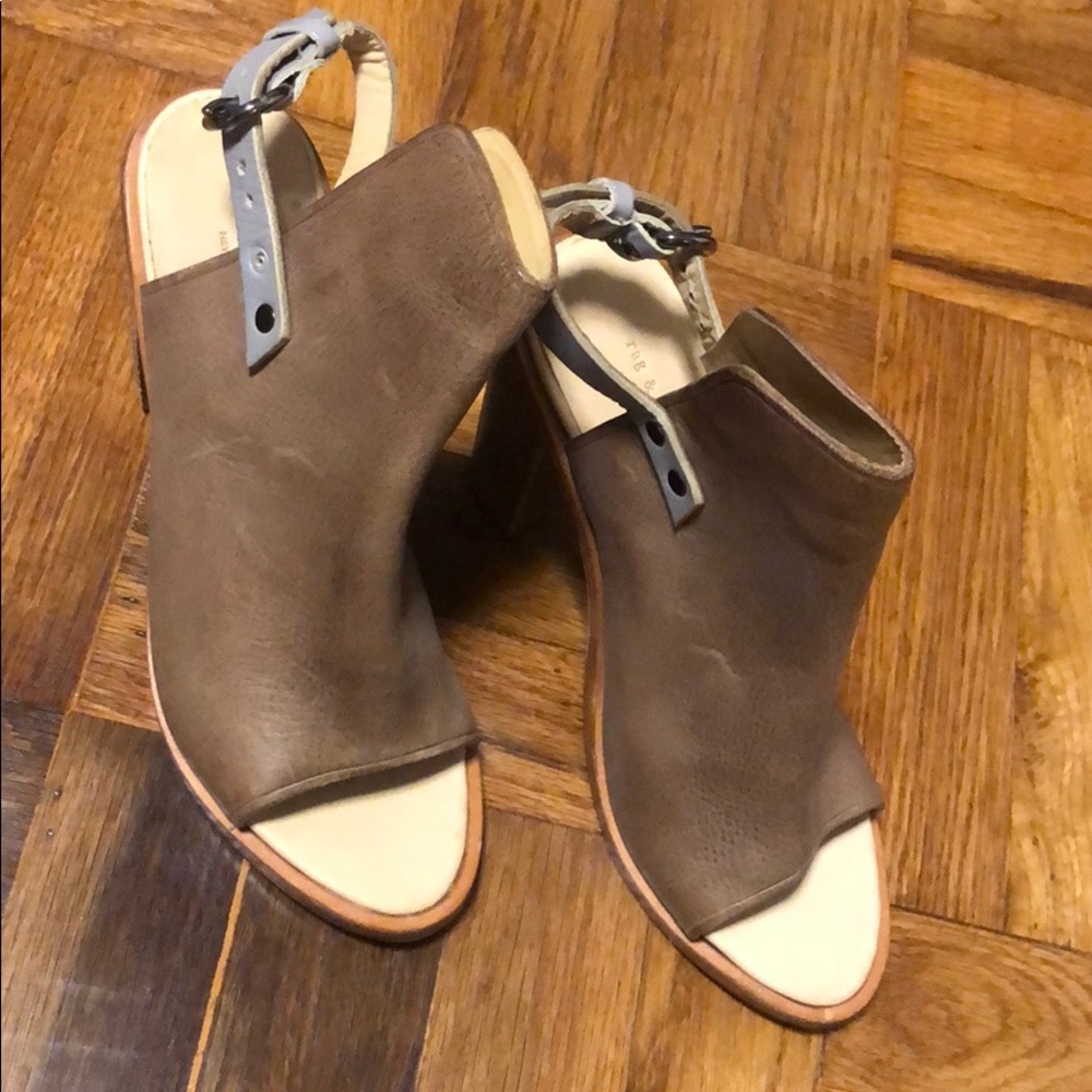 NWOT Rag & Bone tan w/gray strap sandals 👡
